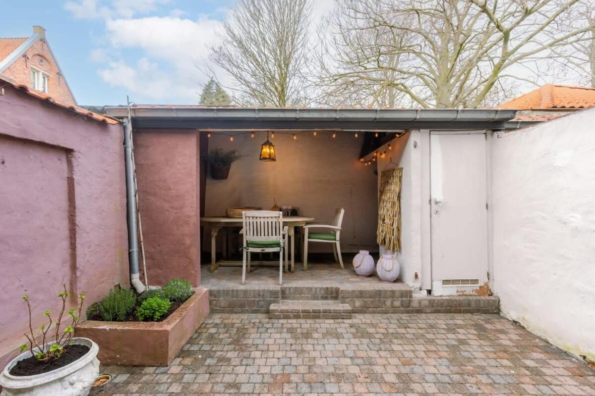 Huswell - Charming Town-House In The Center Of Bruges Villa Eksteriør bilde